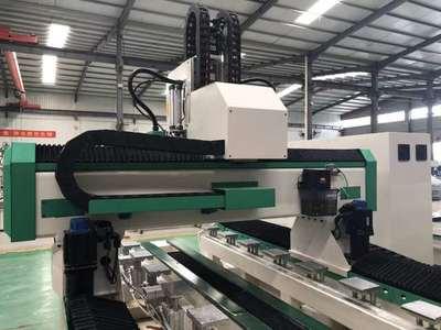 石材挖(wa)盆(pen)孔(kong)機(ji) 推(tui)動石材臺(tai)面加工(gong)廠(chang)的又壹次變(bian)革(ge)